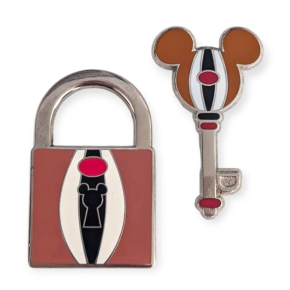 Chip and Dale Disney Pin: Chip Rd Street Sign - Picture 1 of 4